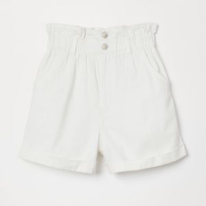H&M paper-bag shorts